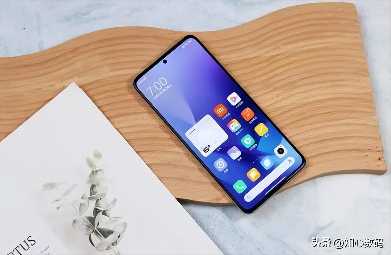 三星2K屏+5500mAh,现已跌至1877元,还是12GB+512GB