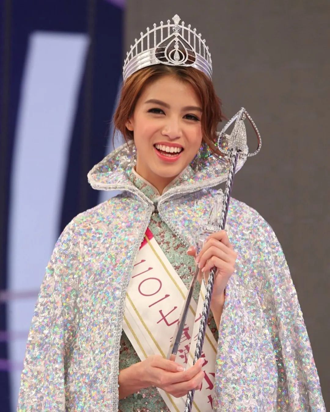 2022年港姐面试大公开！翻版超莲有高学历，混血星二代赶末班车