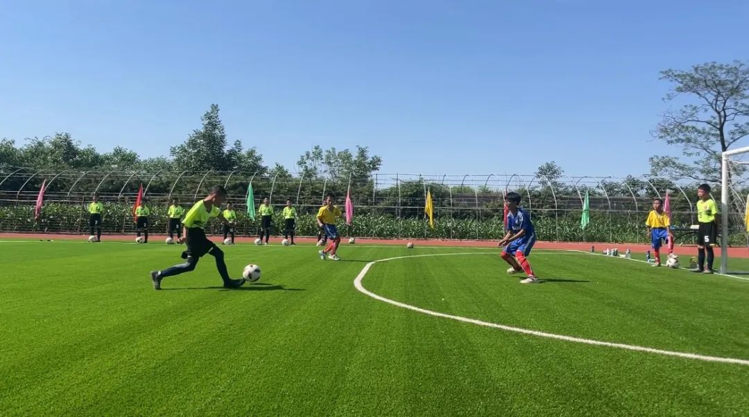 陕西杨凌：乡村小学的足球梦