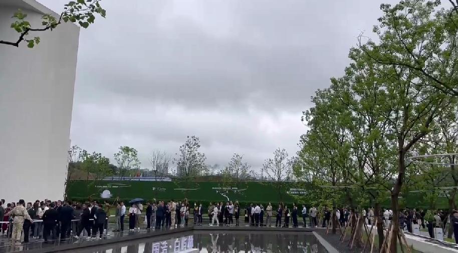 重庆楼市的降价潮,重庆楼盘为什么要三分钟抢售