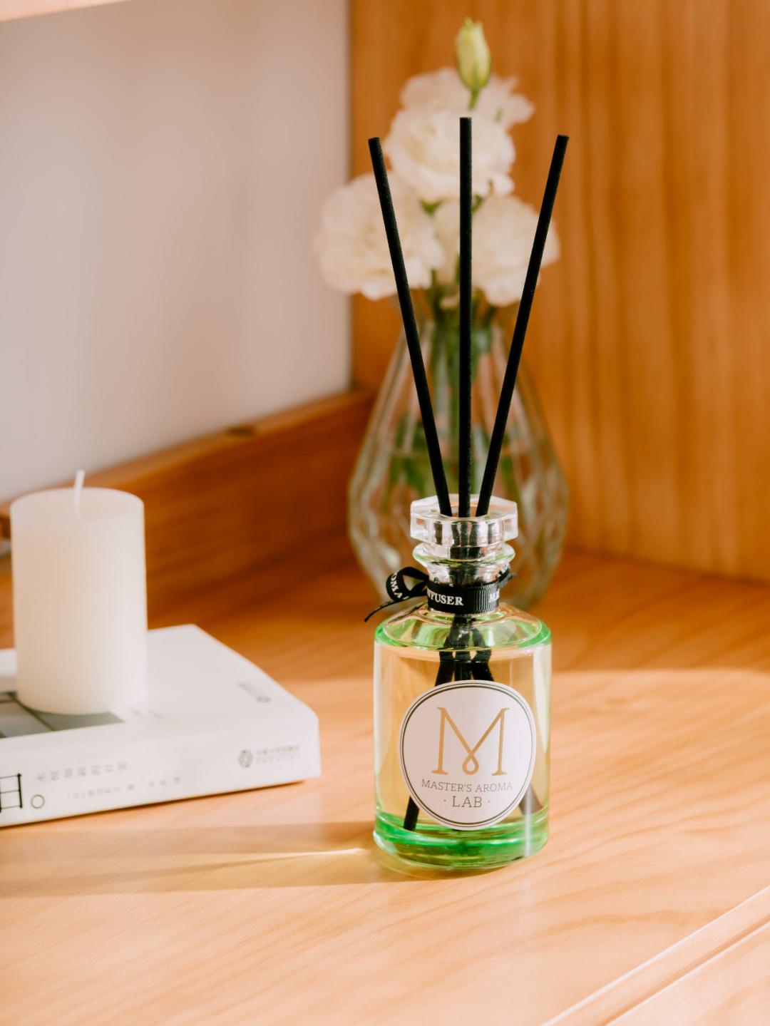 出道失败只因“不是男的”？她的同款“大师香薰”如今却全网疯抢