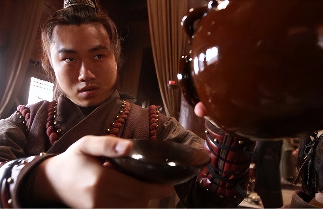 水浒传鲁智深为什么称酒,水浒一角酒相当于现在什么酒