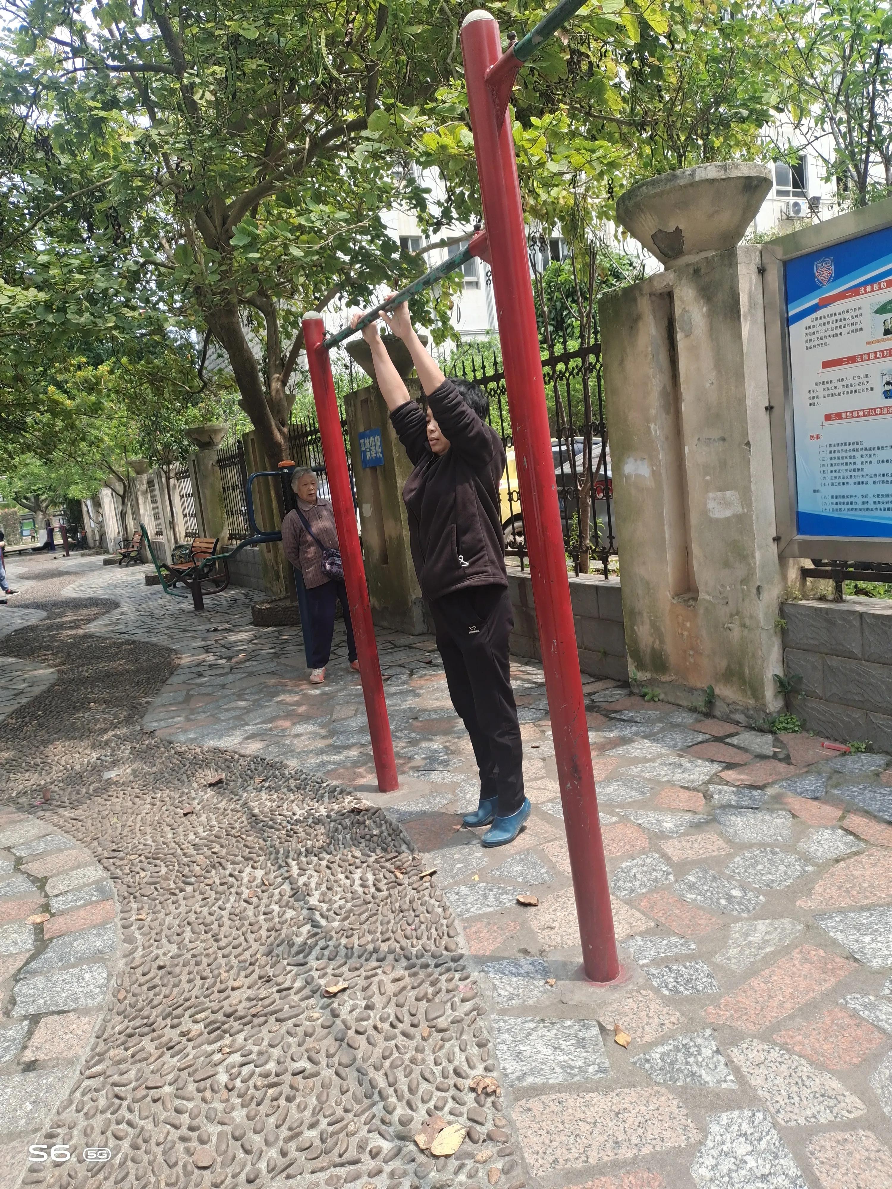 健身房有哪些器械适合60岁人锻炼,60岁人适合锻炼什么健身器械