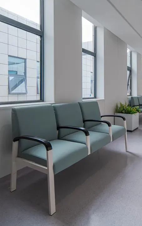 迪欧x贵州省骨科医院:温暖治愈的医疗空间新体验