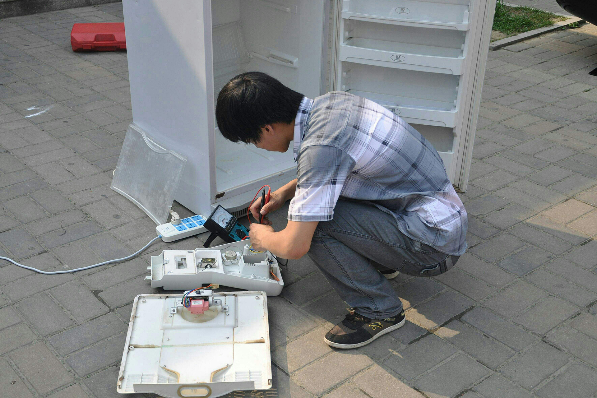 买家电到网上还是实体店,买家电应该从网上还是实体店买