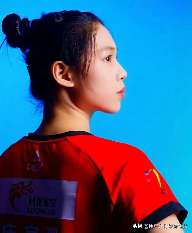 福建女排沈泽教练,福建女排教练沈泽照片