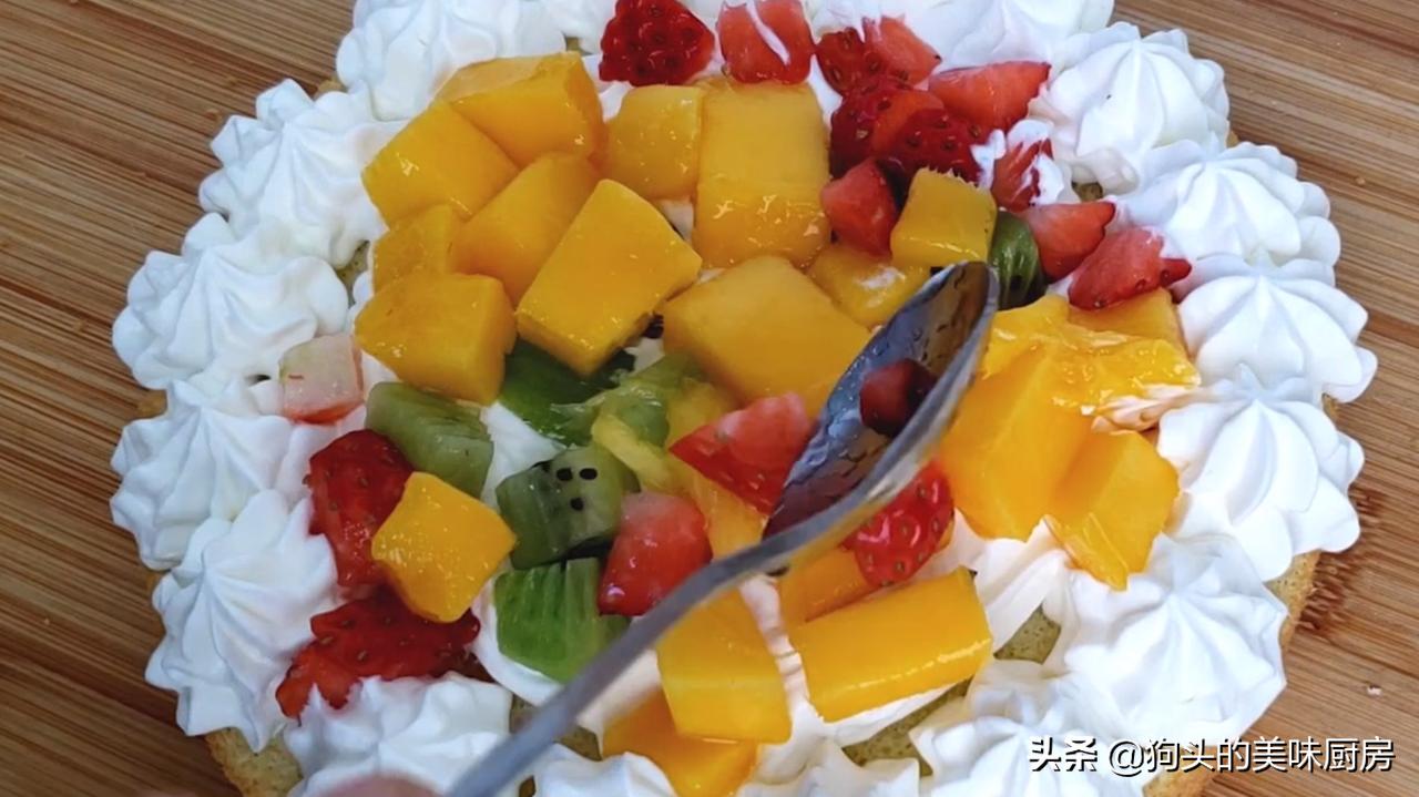 在家做不用打蛋器全手工生日蛋糕,做生日蛋糕不用火不用电不用鸡蛋