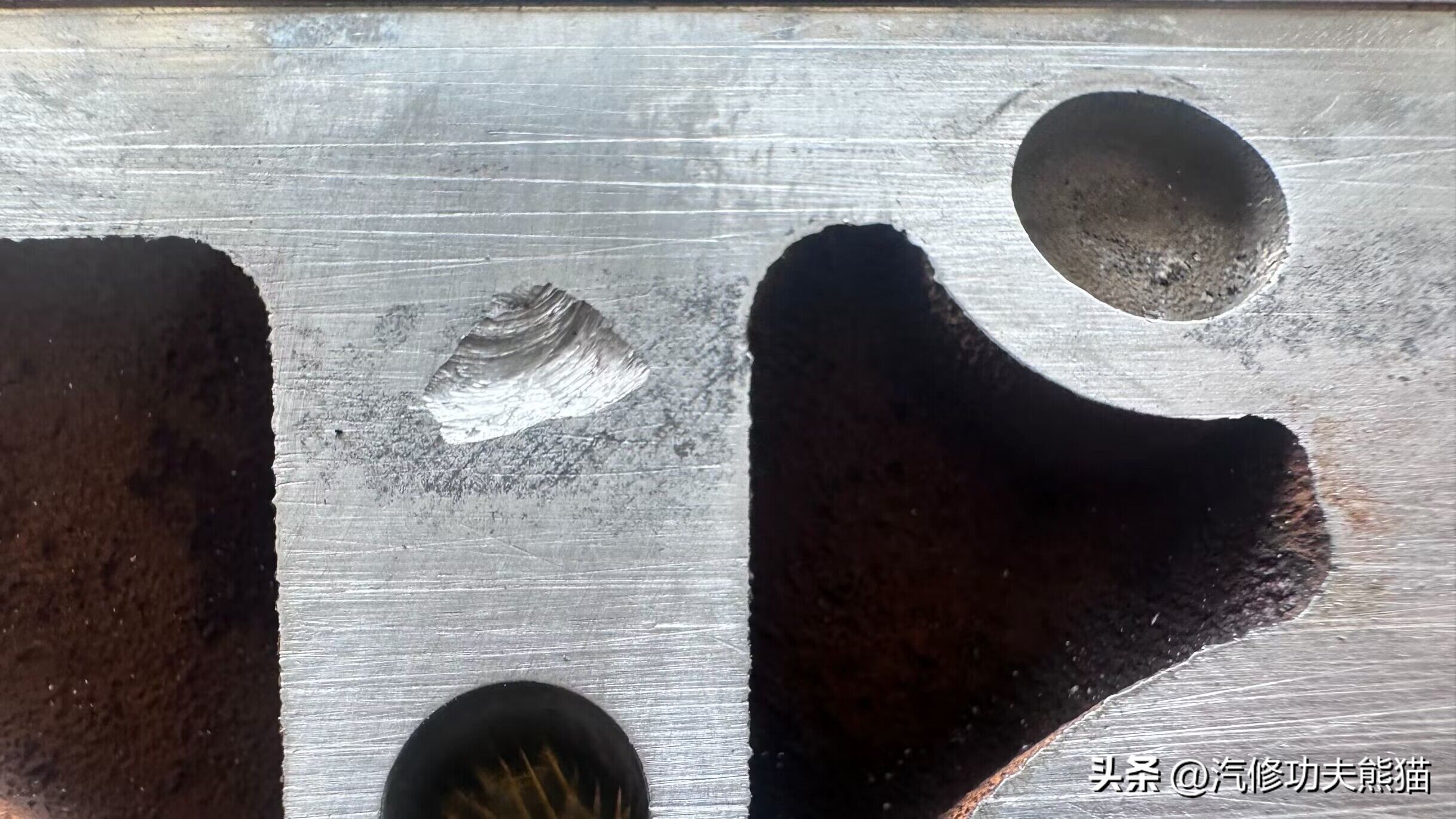 武汉小轿车烧机油处理办法,老款斯柯达烧机油解决方案