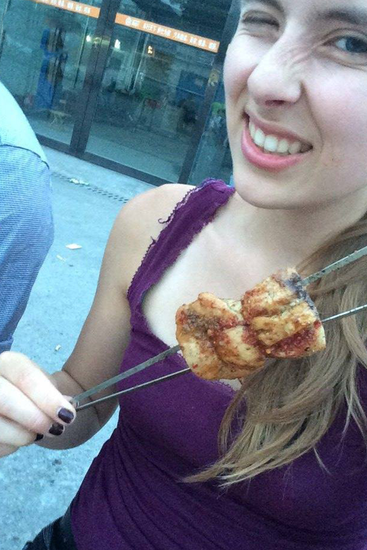 关于美国姑娘嫁给中国小伙,中国女孩嫁给美国小伙子