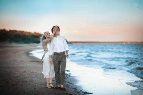 整天怀疑老公的女人怎么办,成天怀疑老公的女人