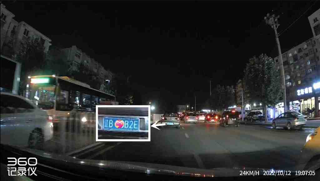 最新高清夜视行车记录仪,记录仪高清夜视24小时行车记录仪