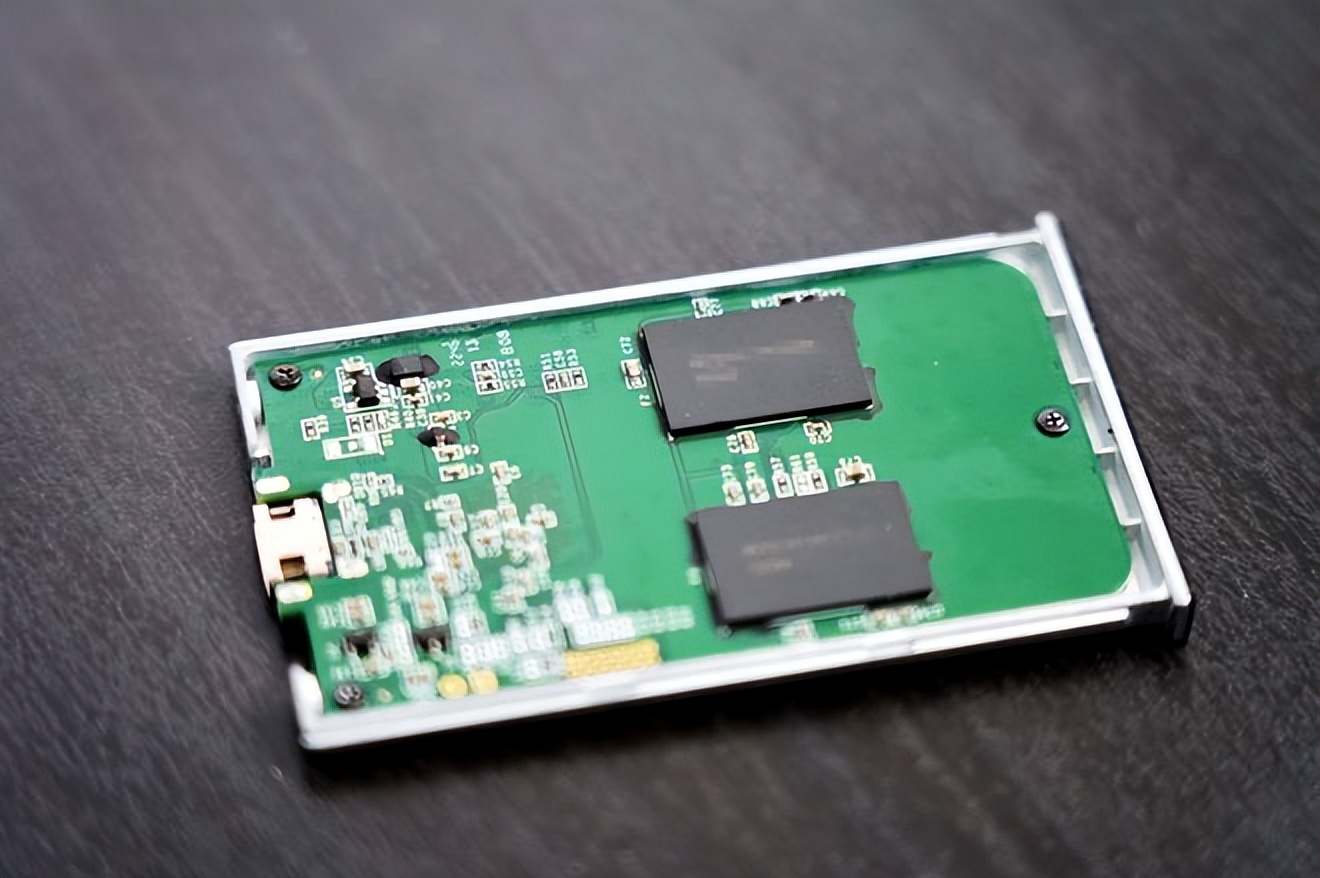 小米1tb移动固态硬盘存储颗粒,小米移动固态硬盘1TB拆解测试