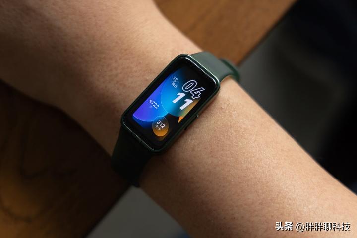华为智能手环8测评,华为手环8最新款测评
