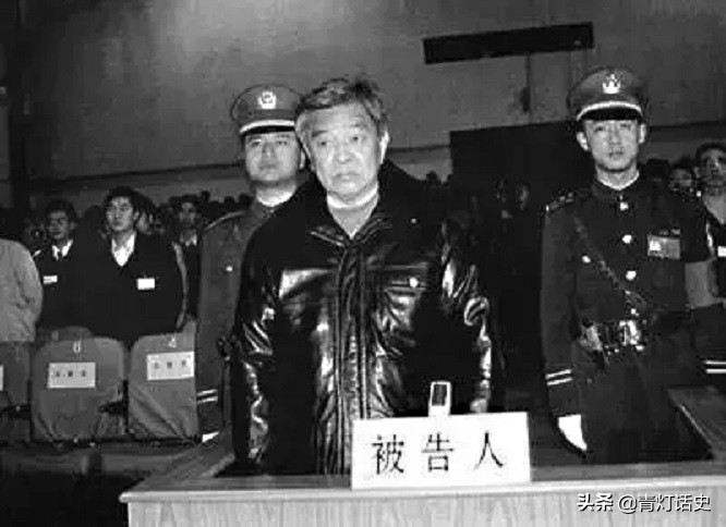90年代抽红塔山属于什么档次,纪念褚时健的烟红塔山