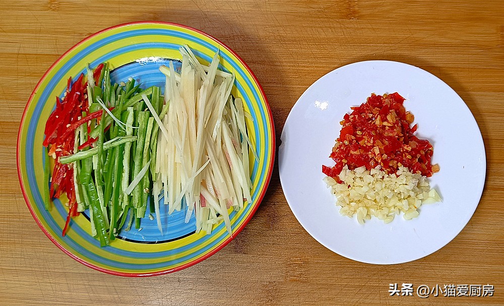 简单爆炒鸭肉的家常做法窍门,爆炒鸭肉的简单又好吃的家常做法