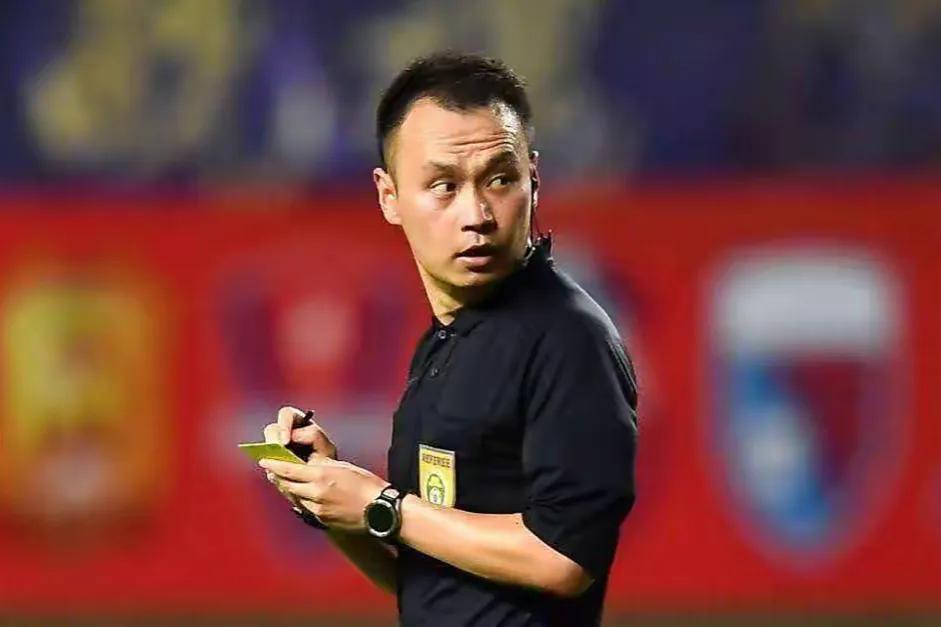 当自己是足球裁判,你为什么当足球裁判