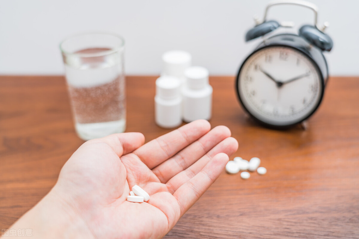 怎样才能确定是痛风性关节炎,关节疼如何区分是痛风还是风湿