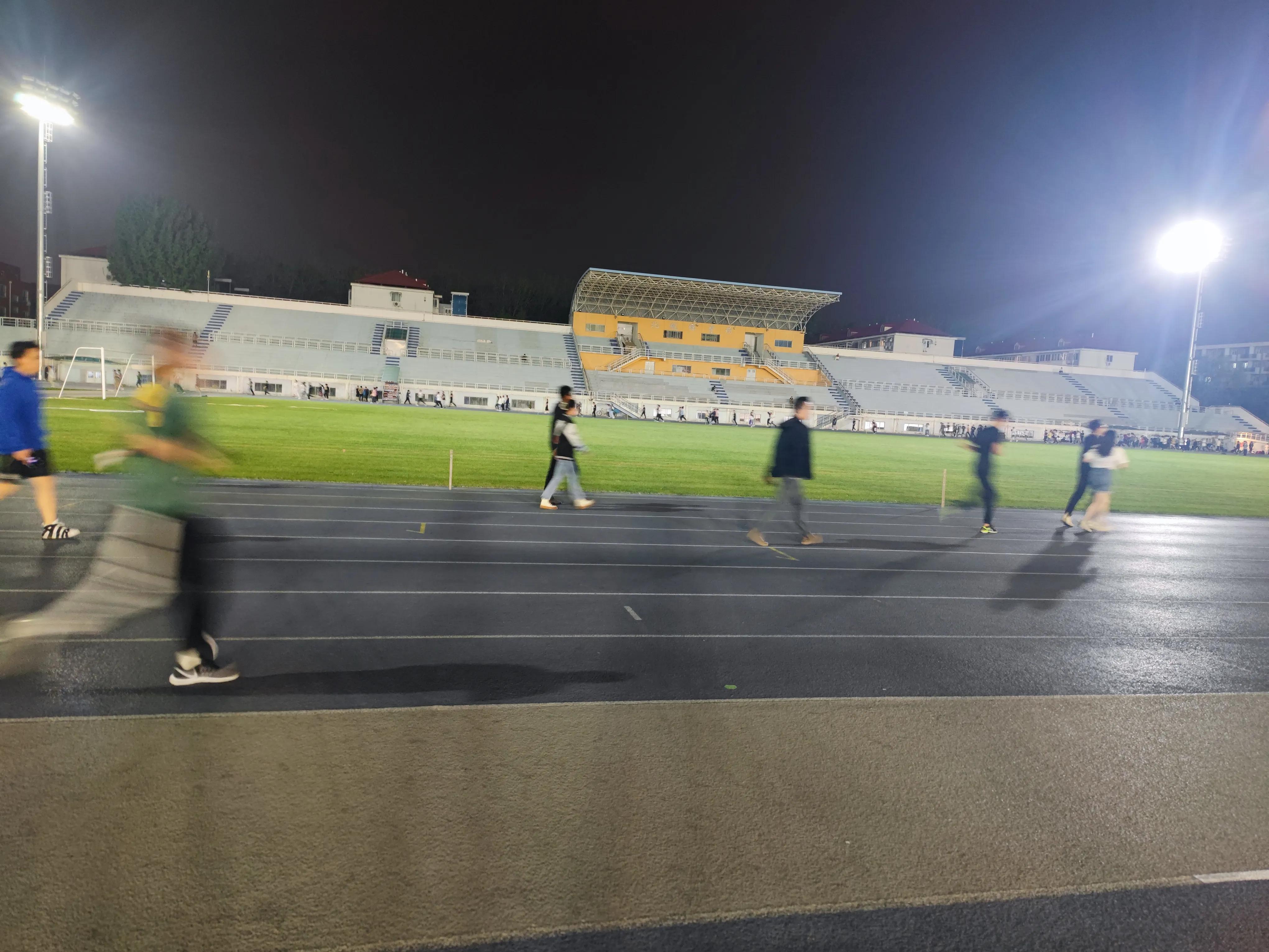 跑步用英文单词怎么念,纪念与哪首歌曲相似