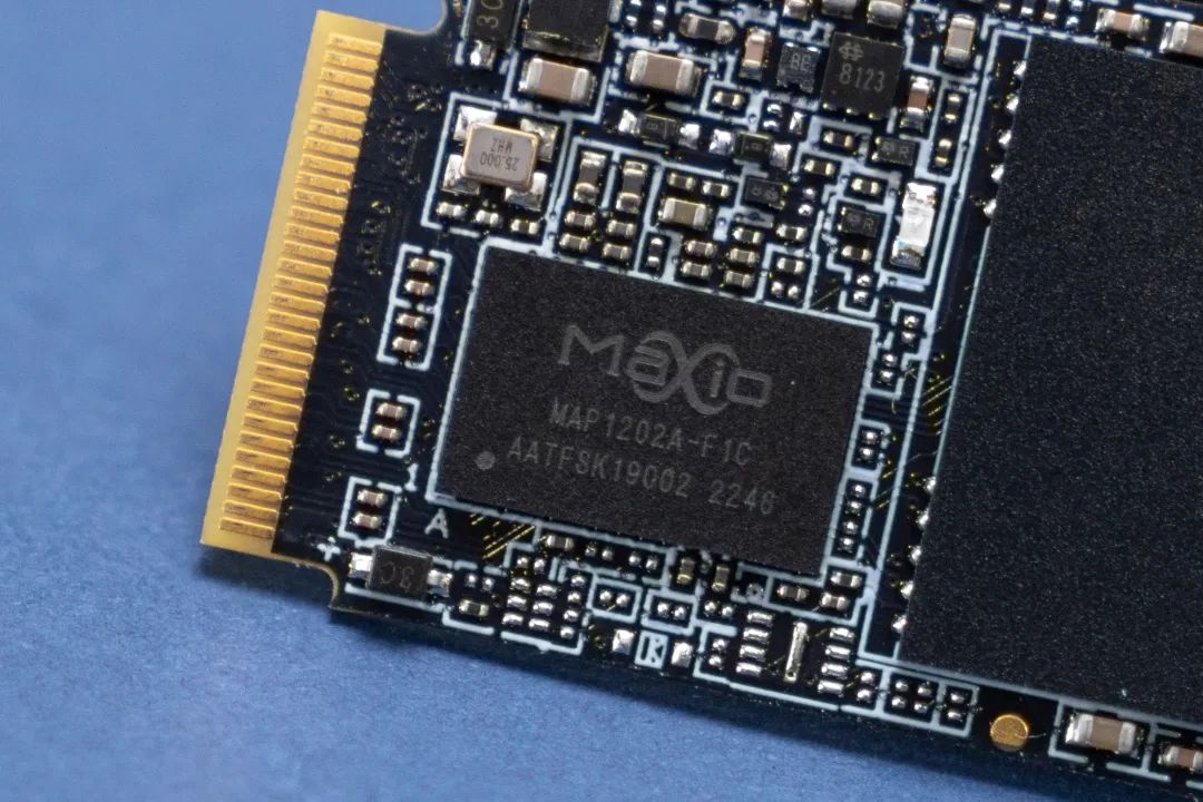 固态硬盘拯救者哪款好一点,拯救者机械硬盘扩容固态硬盘