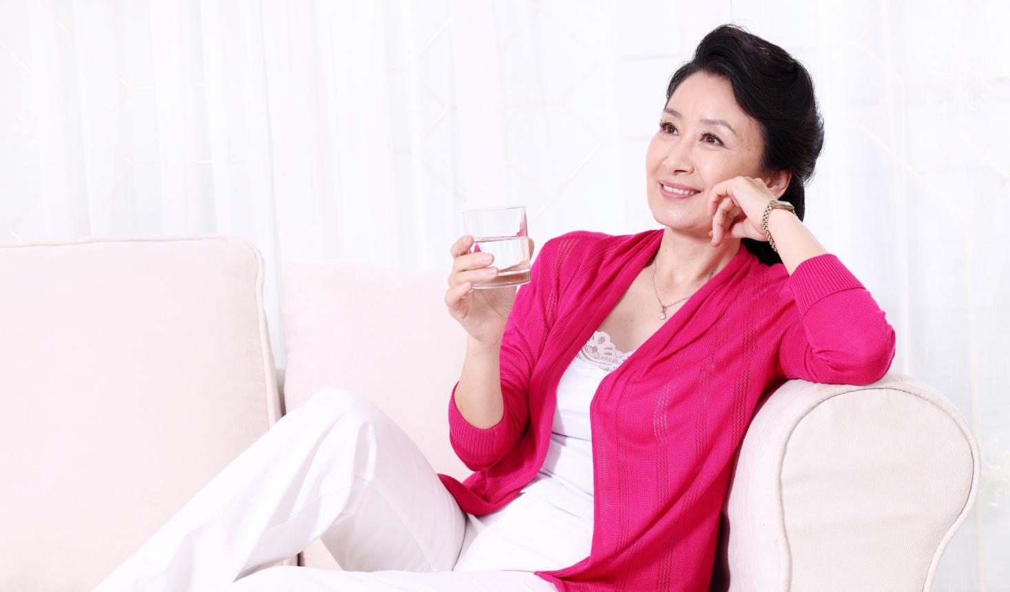 腰椎间盘突出症最有效的治疗方法,骨科医生建议腰椎间盘突出吃啥药