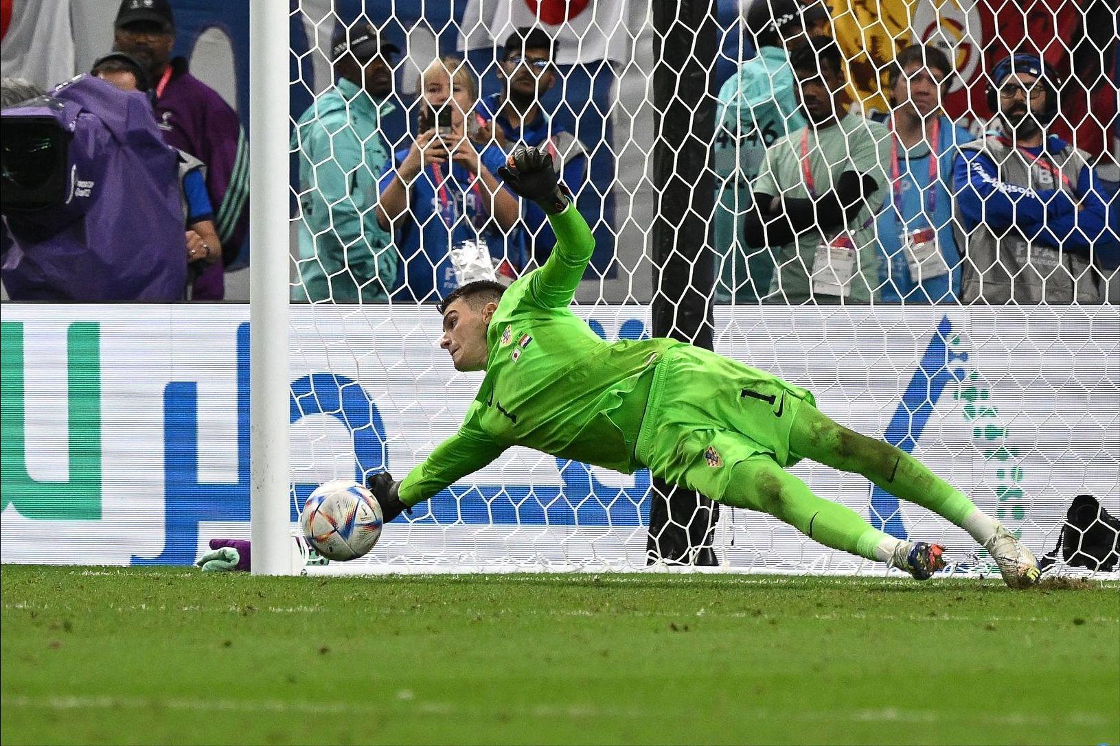 脑子坏了？日韩相继淘汰出局，中国媒体人大喊：冲出亚洲也没用