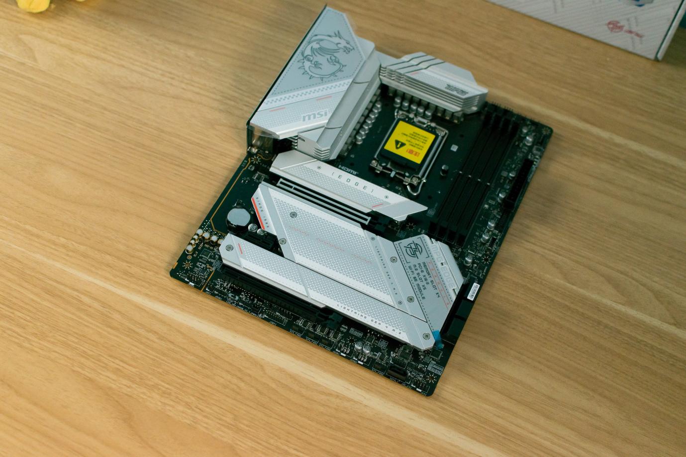 凌霜ddr56600超频,宏碁掠夺者凌霜ddr56000测评