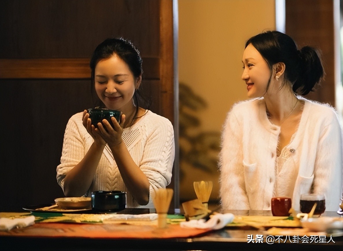 前摄镜头拍人脸为什么变丑,镜头前凹身材