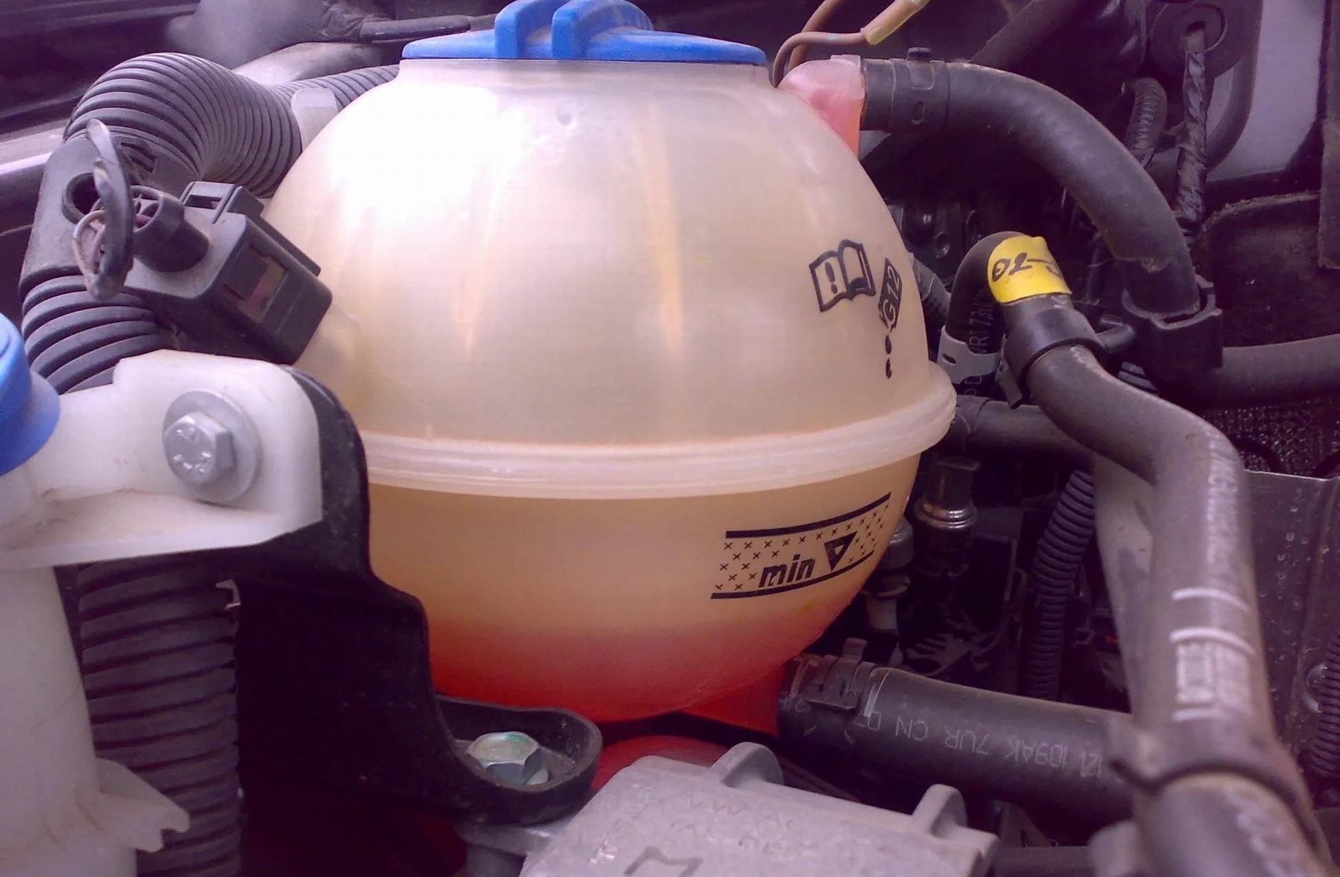 防冻液2年3万公里要换吗,3万公里需要更换防冻液吗