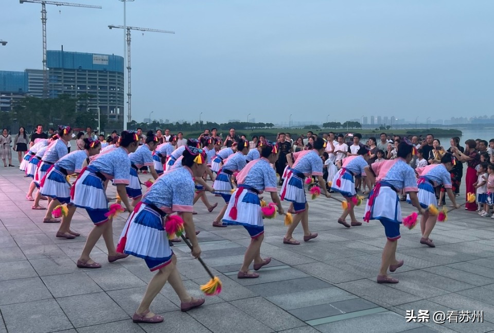 2022舞动江苏全省广场舞展演赛,塘桥镇杯2023年全国广场舞大赛