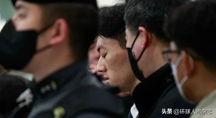 孙子实名举报总统爷爷和亲爹，让人看傻眼