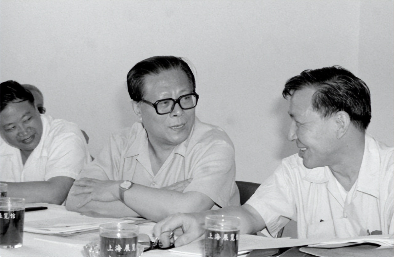 解密：江*民泽**与朱自清两家三代的世交情