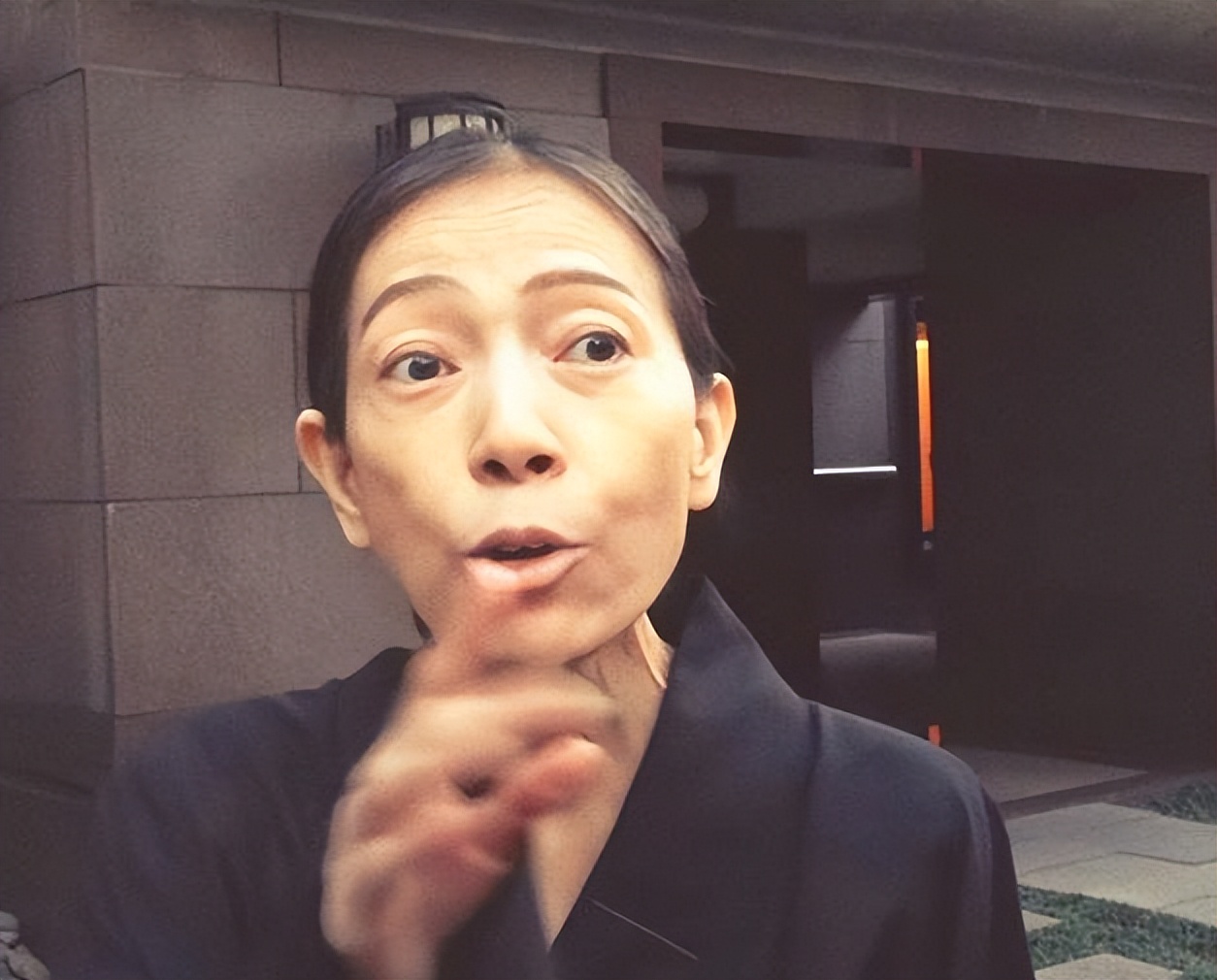 许纯美25岁照片,许纯美背后汹涌情史的秘密