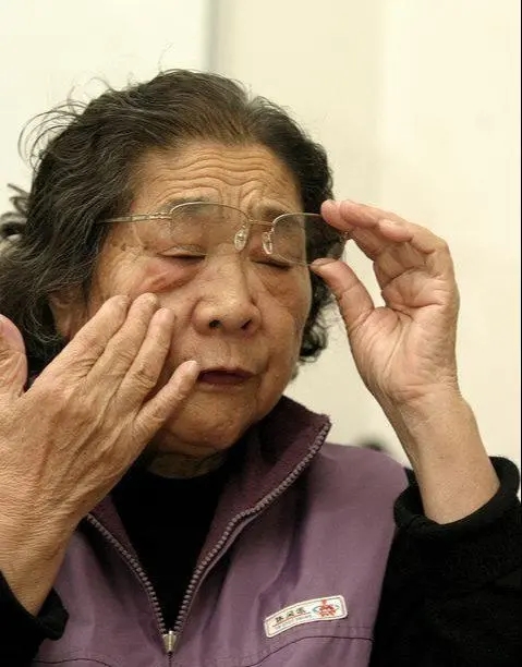 唐国强与唐莉现状,唐国强的女儿唐莉个人资料