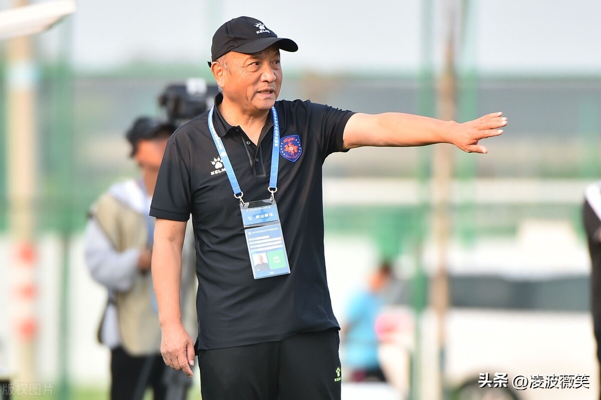 不说再见青岛星河湾,老帅殷铁生谈青岛海牛队升入中超