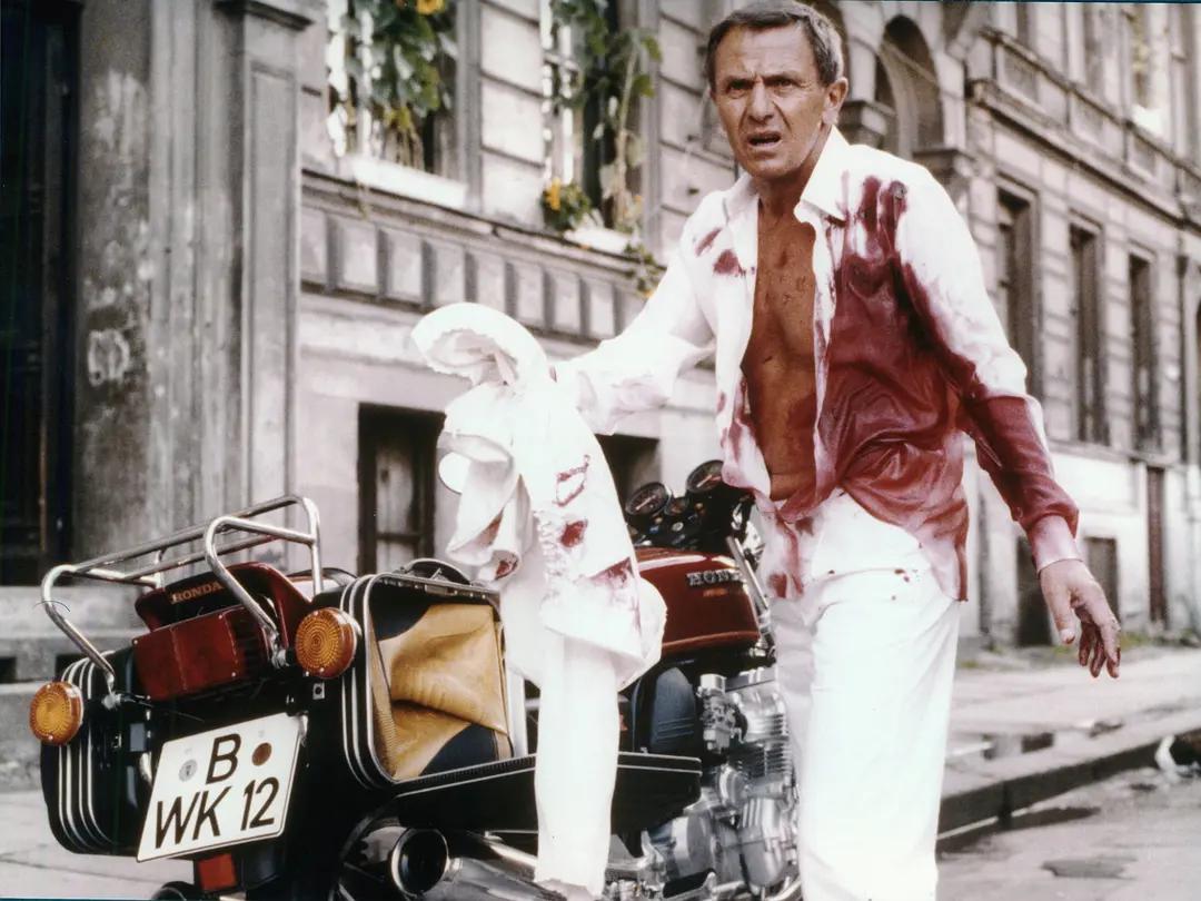 伊莎贝拉阿佳妮疯魔,阿佳妮伊莎贝尔疯魔