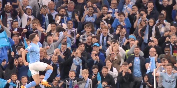 b席任意球破门沃克鼓掌,b席2分钟进球