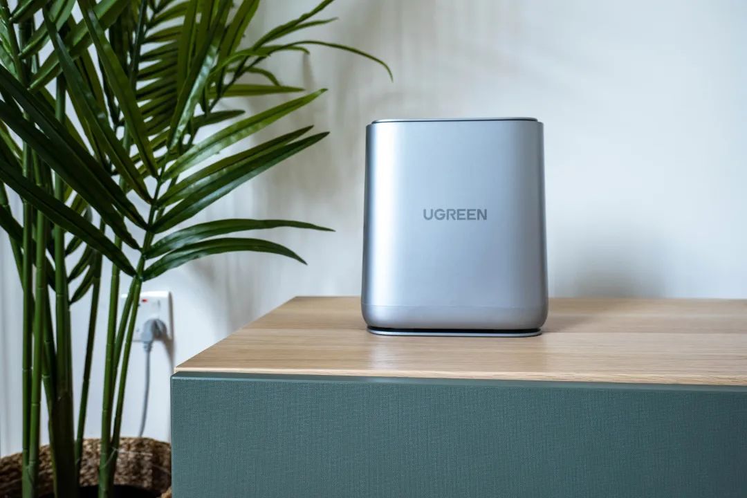 绿联私有云dh2600最低价,绿联私有云dh2100nas网络存储