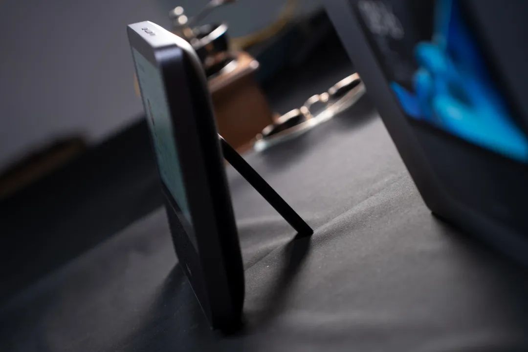 所有问题迎刃而解！在新居里体验Xiaomi智能家庭屏Pro8