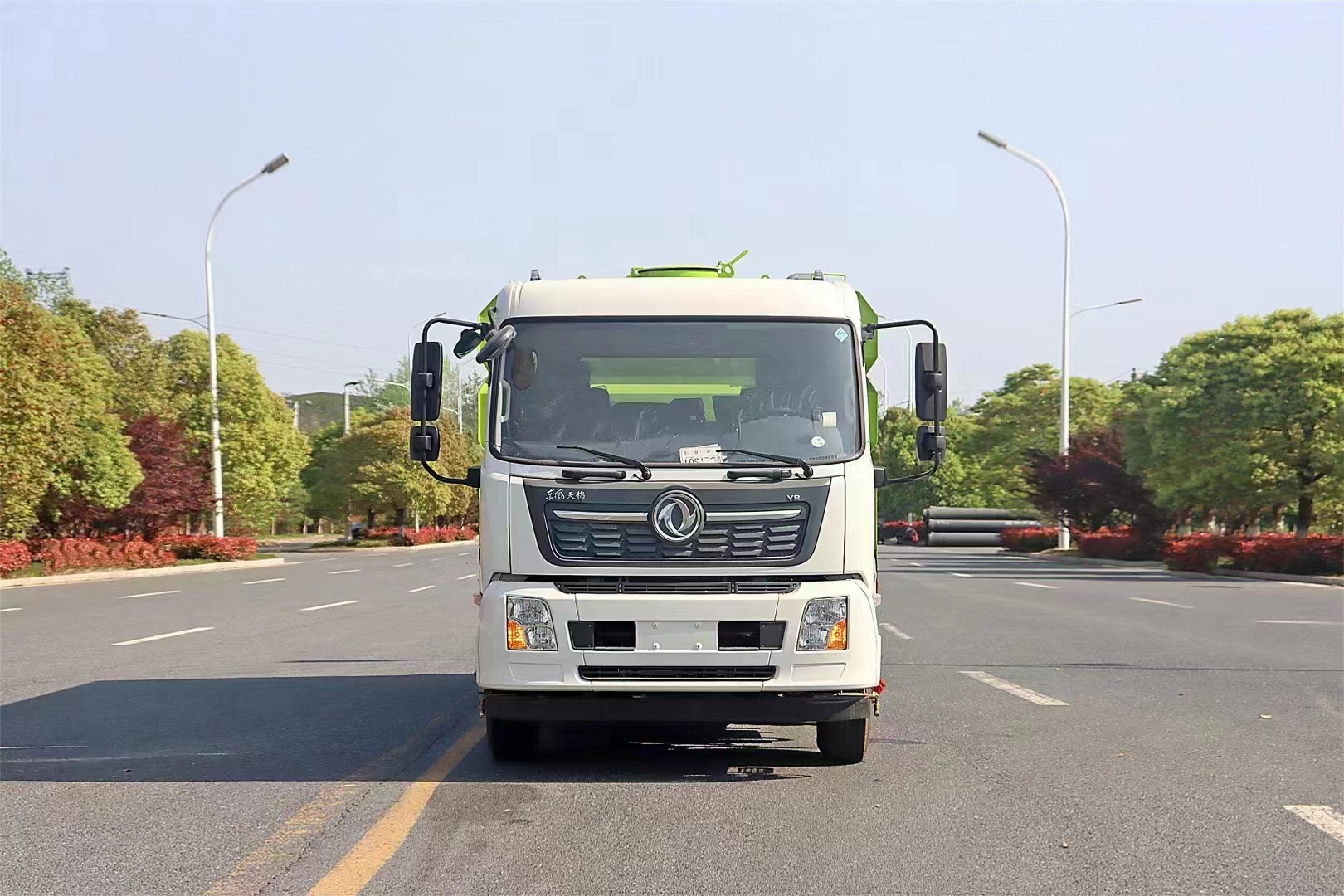 大型扫路车视频,大型道路清扫车