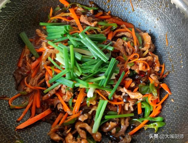 炒瘦肉之前怎么处理,炒瘦肉要不要腌制