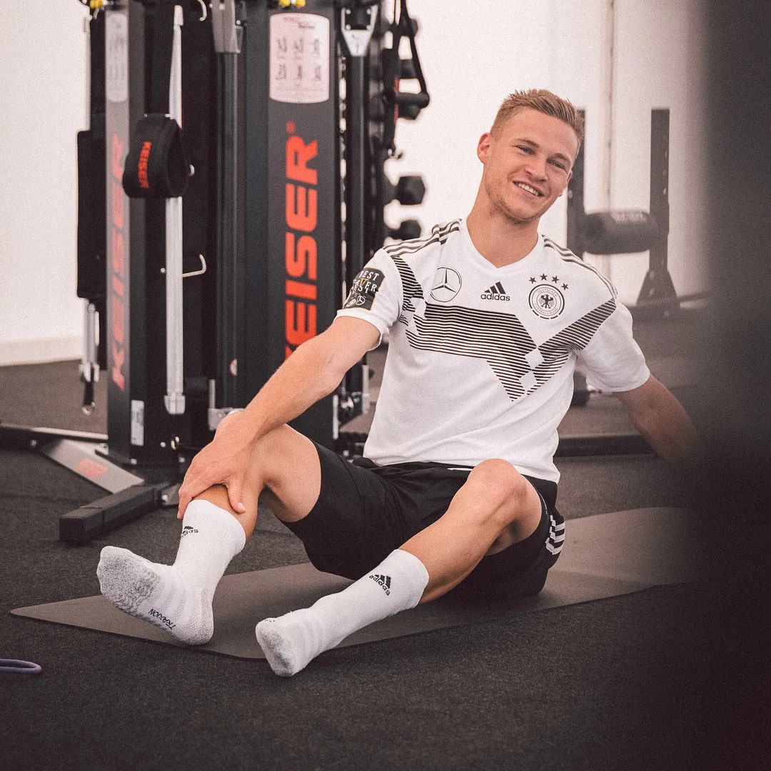 约书亚表情包,德国足球基米希图片