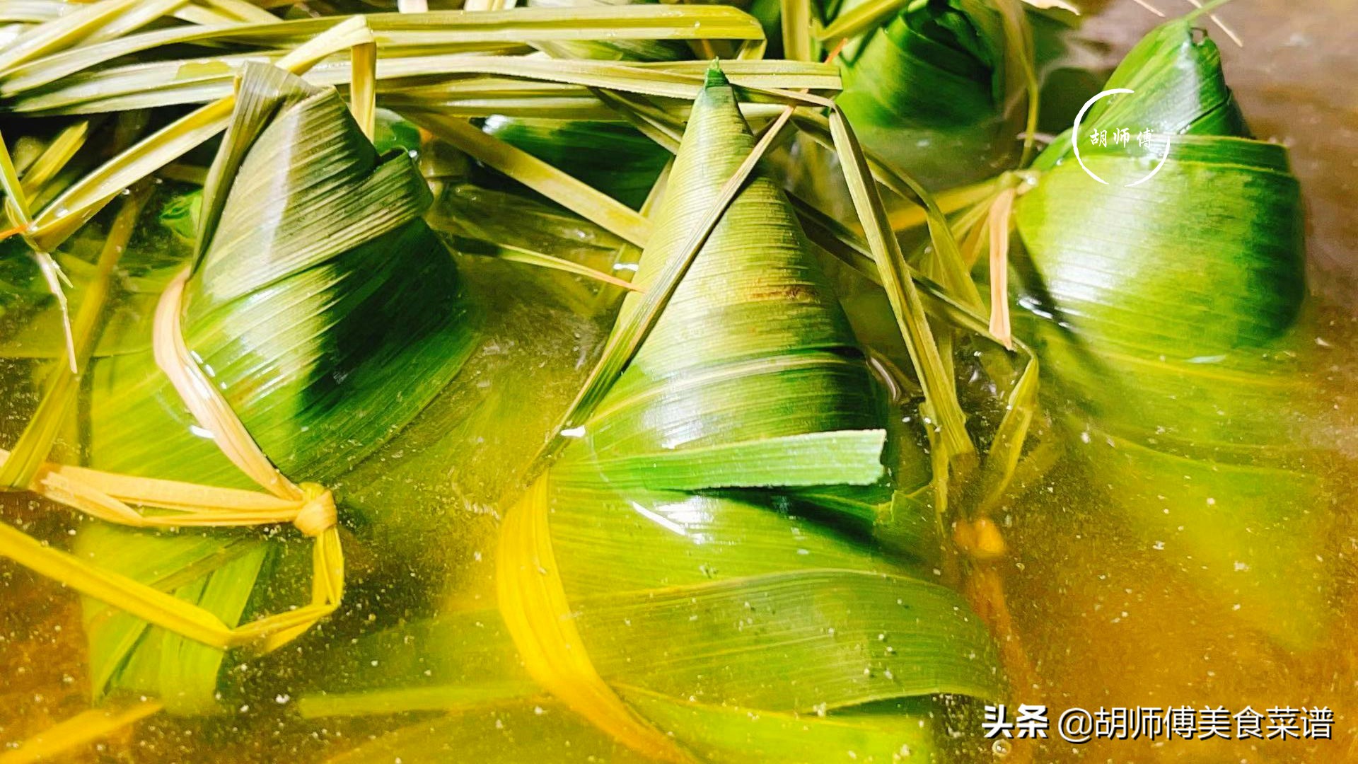 煮粽子时水没盖过粽子会熟吗,煮粽子用冷水煮吗