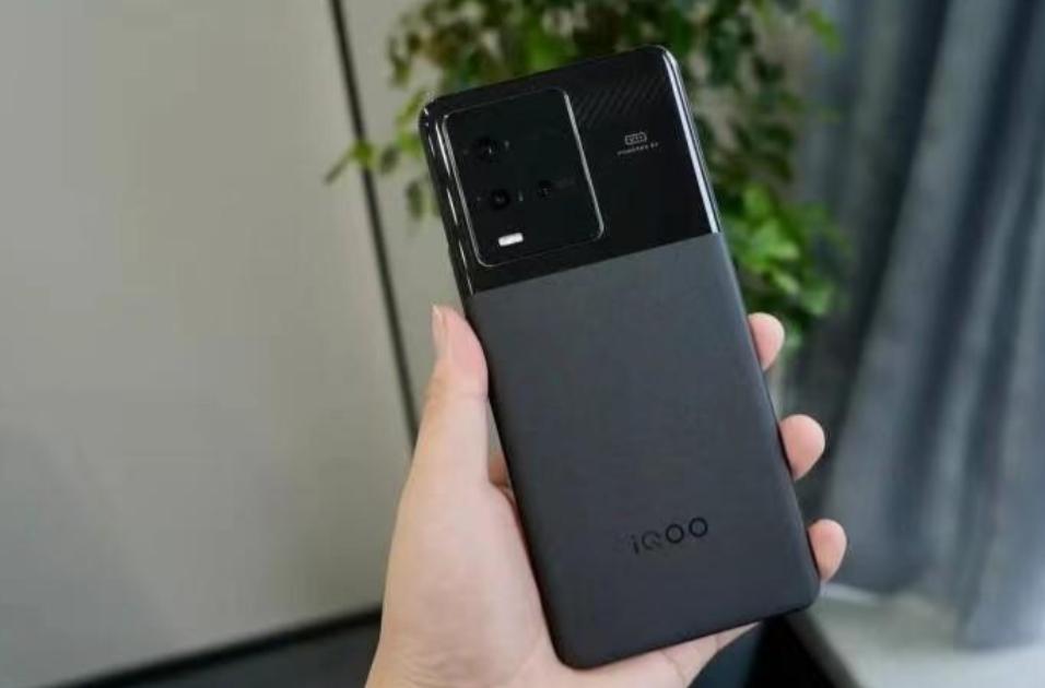 2023年3月换手机，这4款旗舰机可以“捡漏”，降到最低价格