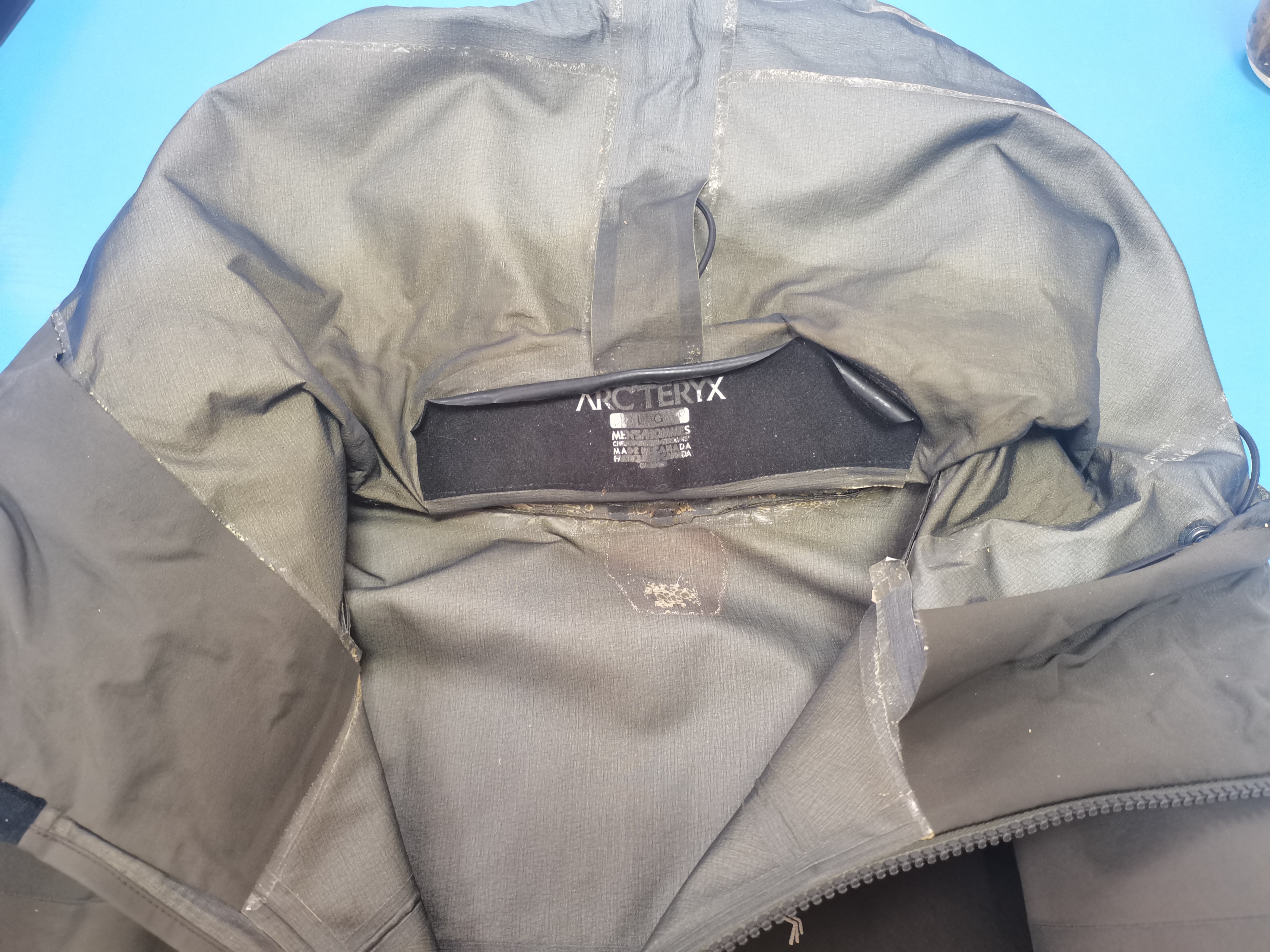 始祖鸟alphasv冲锋衣评测,始祖鸟冲锋衣alphasv细节