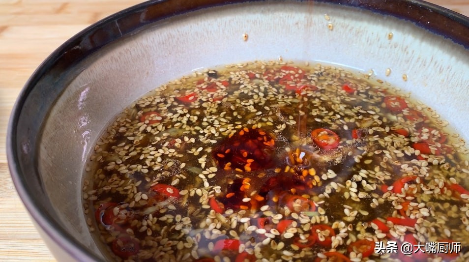 炖排骨和猪肉用什么调料,猪肉排骨怎么炖得软烂