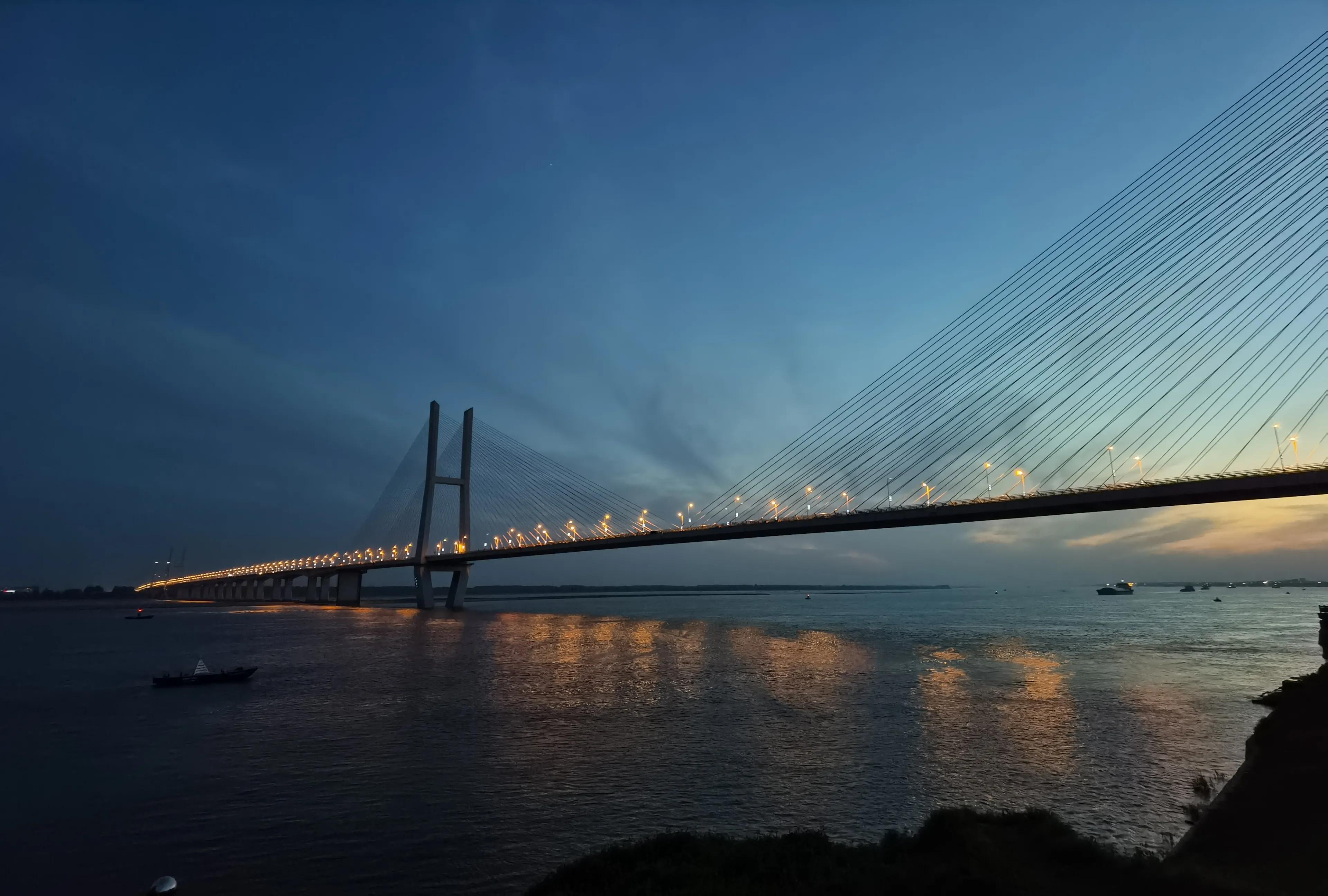 荆州新建两座长江大桥,荆州长江大桥的真实事件