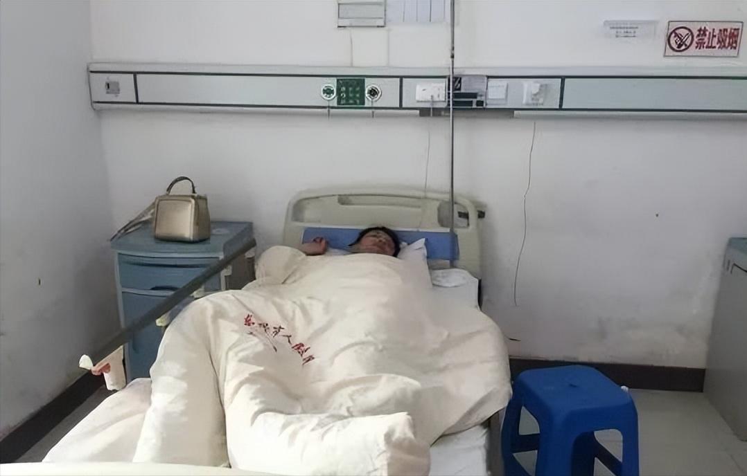 勒索殴打中国游客，公然张贴“禁止中国人进入”，如今报应来了