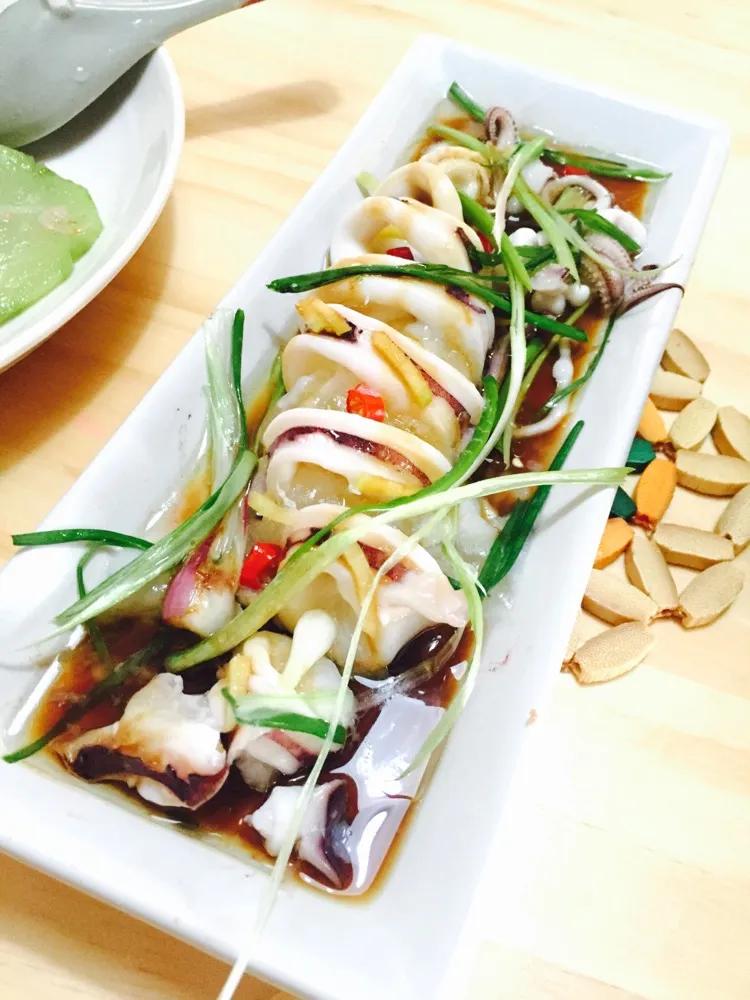 舟山美食海鲜面鱼肠,大连海鲜笔管鱿鱼