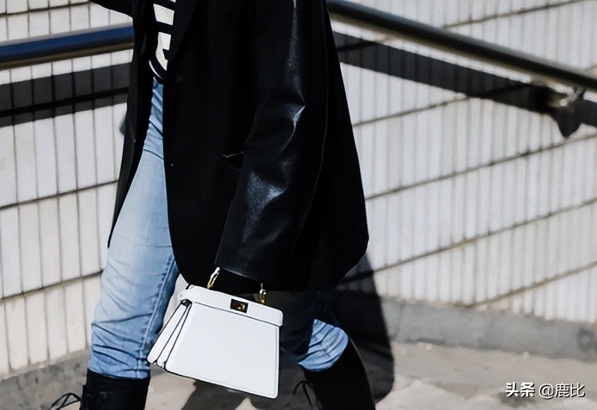 已经出道13年，为什么大家还是很爱FENDI这款包？