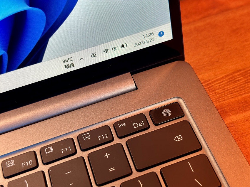 戴尔成就3400和荣耀magicbook14,荣耀笔记本magicbook142023评测